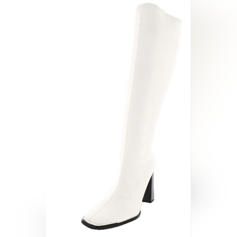 BAR lll WHITE HAYDIN SQUARE TOP BLOCK HEEL BOOTS. NIB🦢
